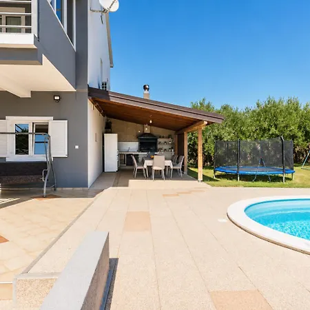 Odzakovic Villa *
